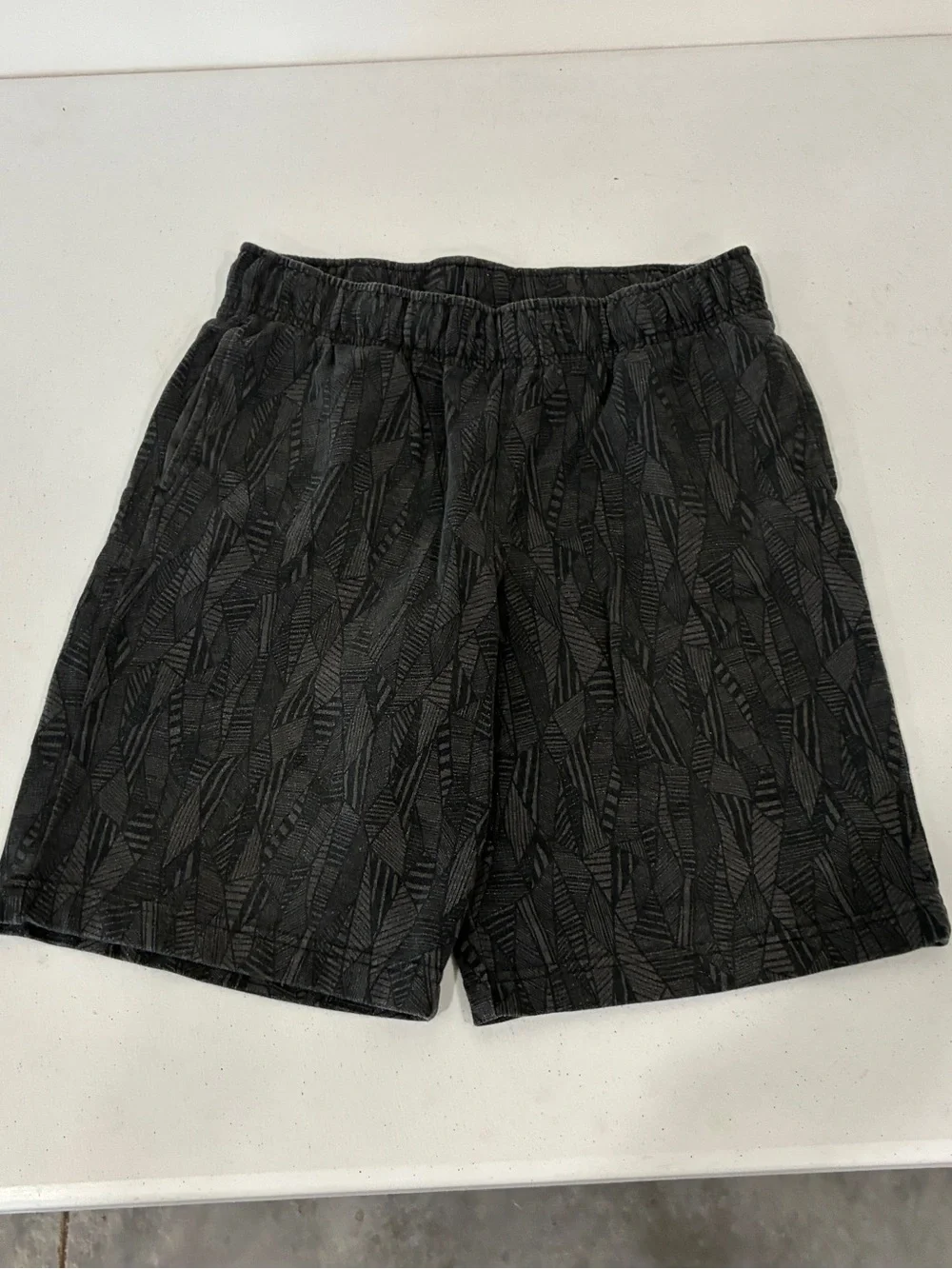 Cat & Jack Boys French Terry Knit Shorts Size Large (12/14) Black Geometric